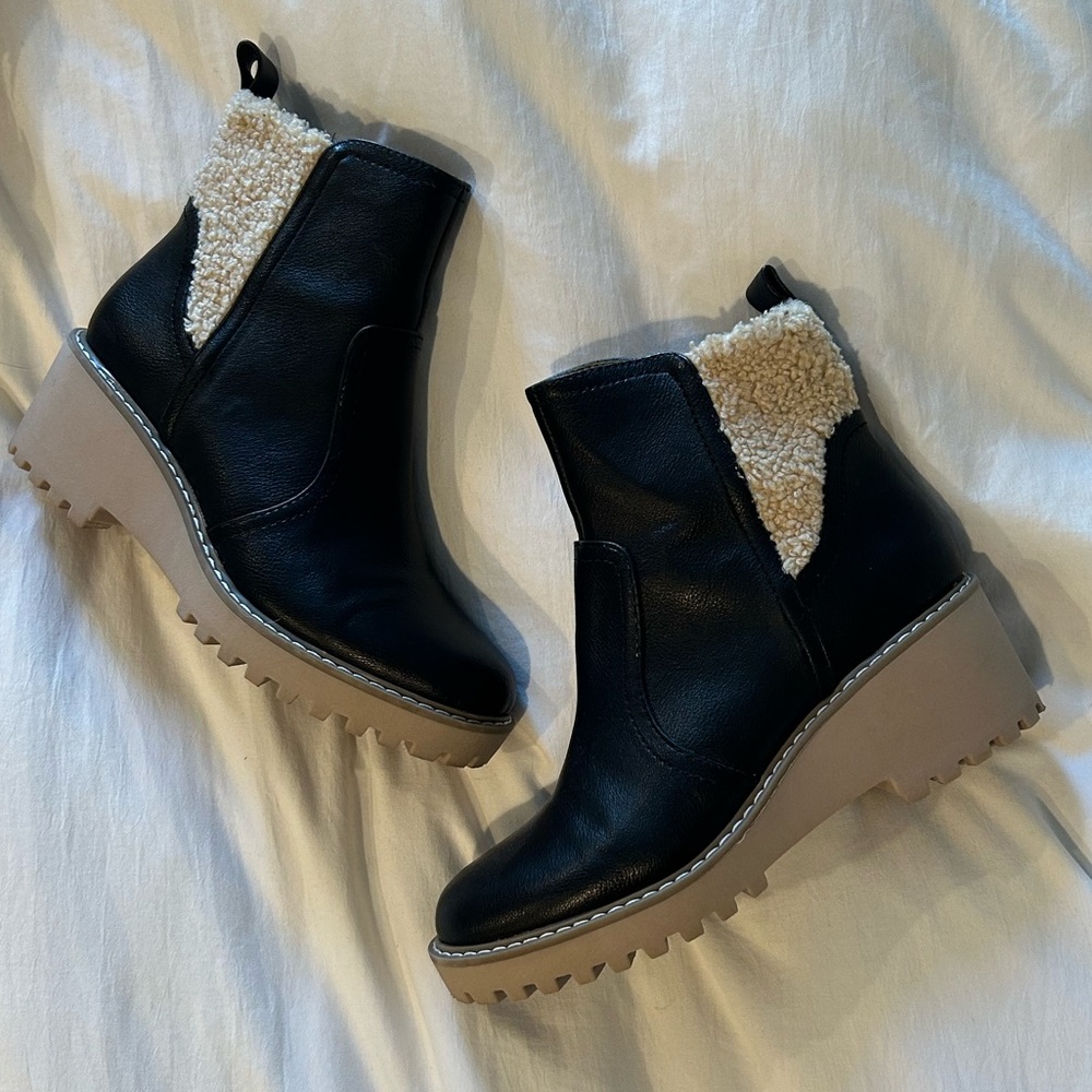 Dolce Vita | Fraya Chelsea Boot | Only Worn Once